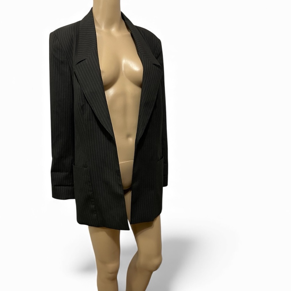 Chico’s Long line one button blazer pinstripe career office size (Chicos 1 ) 8/M